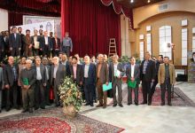 گزارش تصویری از اهداء جوایز  در همایش تجلیل از پرفسور علی اکبر جلالی چهره ماندگار شهرستان شاهرود 